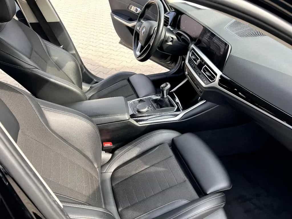 BMW 318 d Touring *LED Navi Leder AHK DAB el. Heck* 09/2021-photo-20