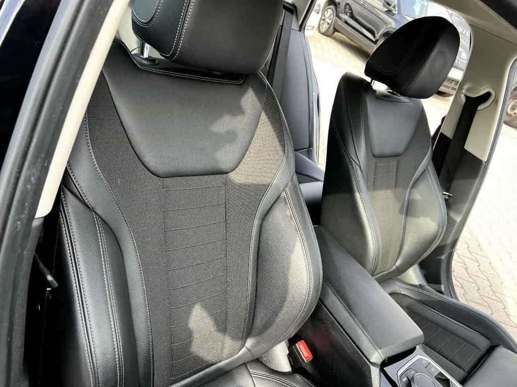 BMW 318 d Touring *LED Navi Leder AHK DAB el. Heck* 09/2021-photo-21