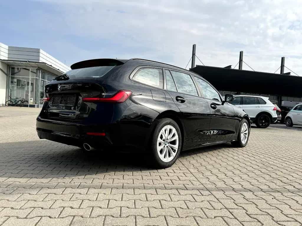 BMW 318 d Touring *LED Navi Leder AHK DAB el. Heck* 09/2021-photo-3