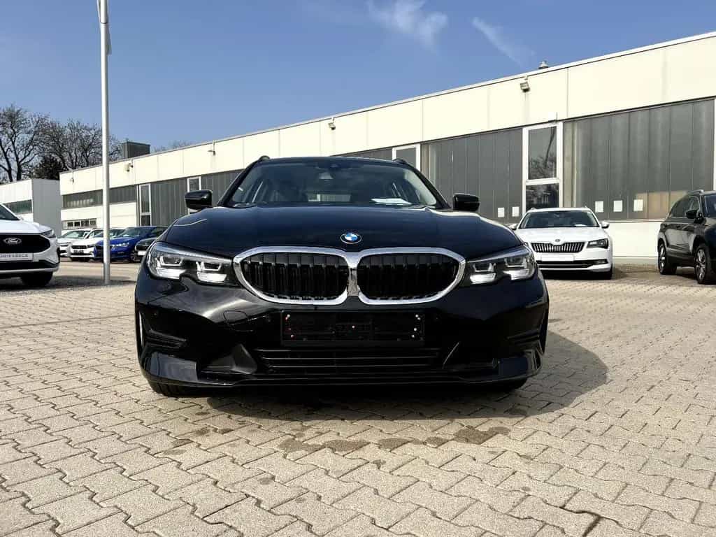 BMW 318 d Touring *LED Navi Leder AHK DAB el. Heck* 09/2021-photo-5
