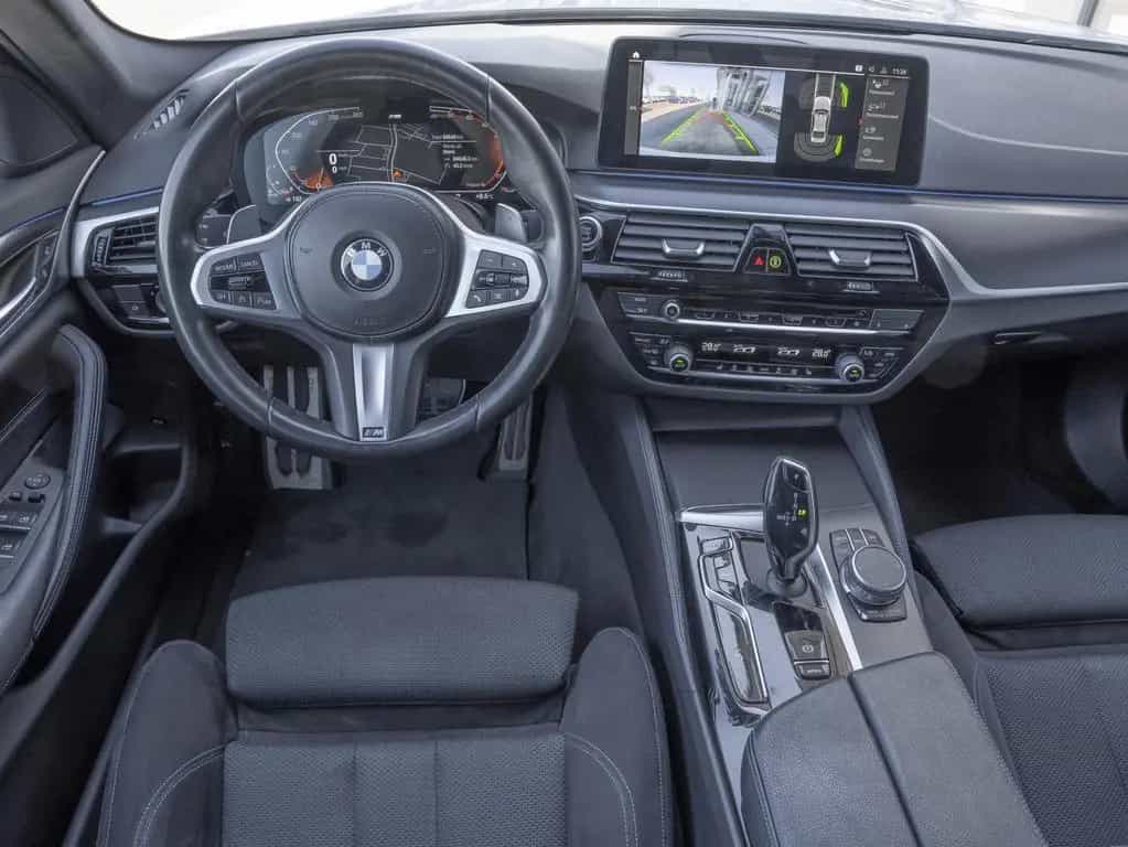 BMW 5 Series 520d xDrive Limo M-Sport KAMERA HiFi adapLED 08/2021-photo-11