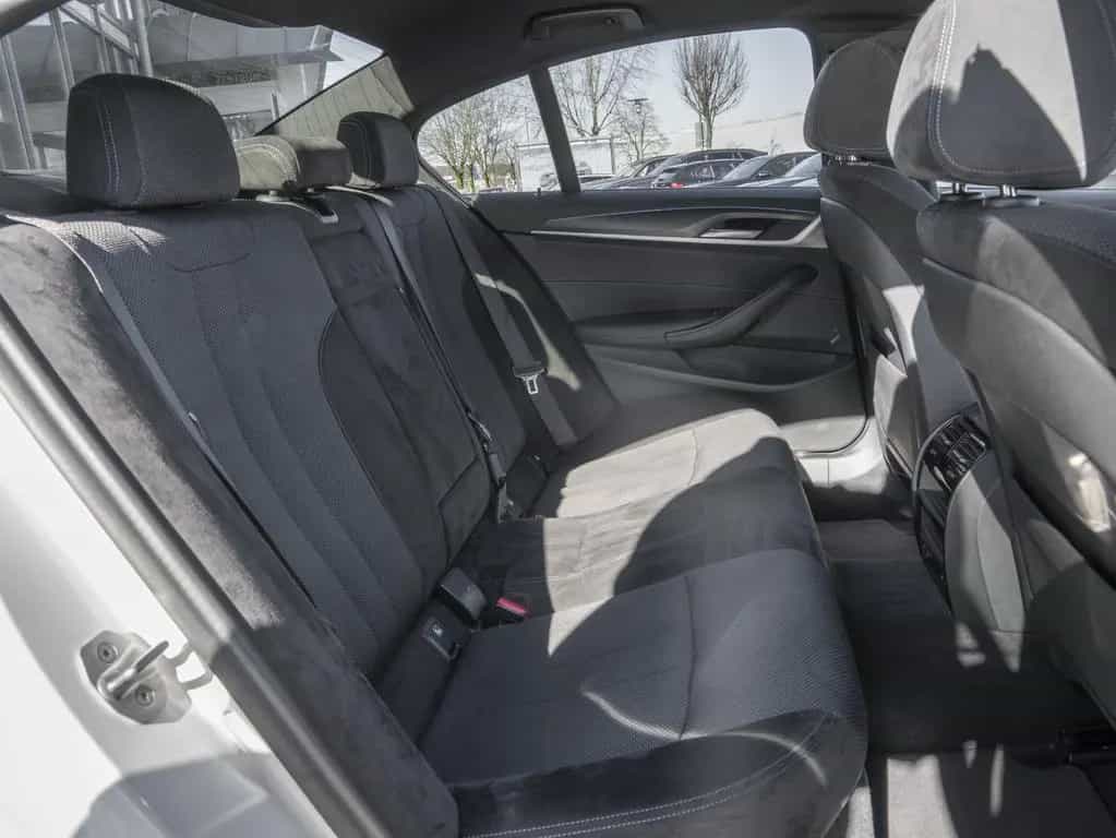 BMW 5 Series 520d xDrive Limo M-Sport KAMERA HiFi adapLED 08/2021-photo-3