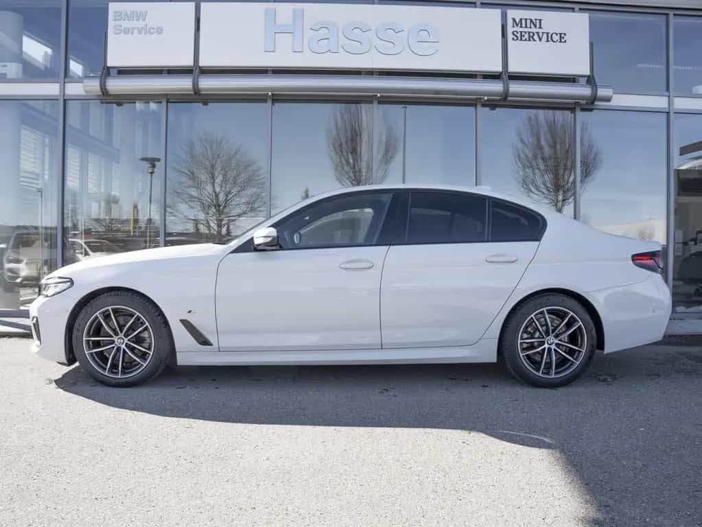 BMW 5 Series 520d xDrive Limo M-Sport KAMERA HiFi adapLED 08/2021-photo-8