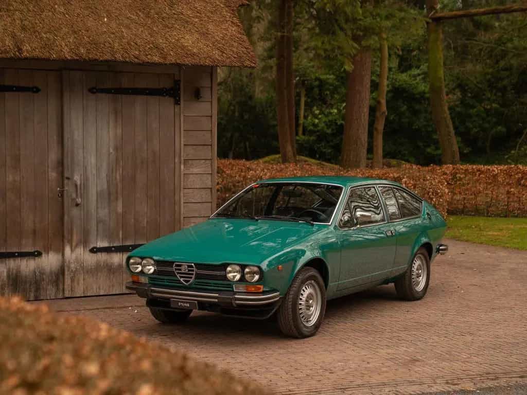 Alfa Romeo Alfetta GTV 2000 11/1977-photo-2