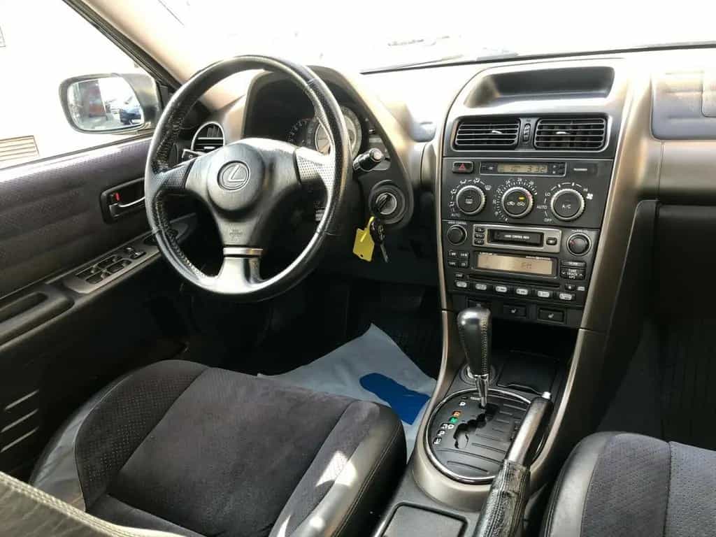 Lexus IS 200 Automatik Leder*Klima*Sitzheizung 09/2002-photo-12