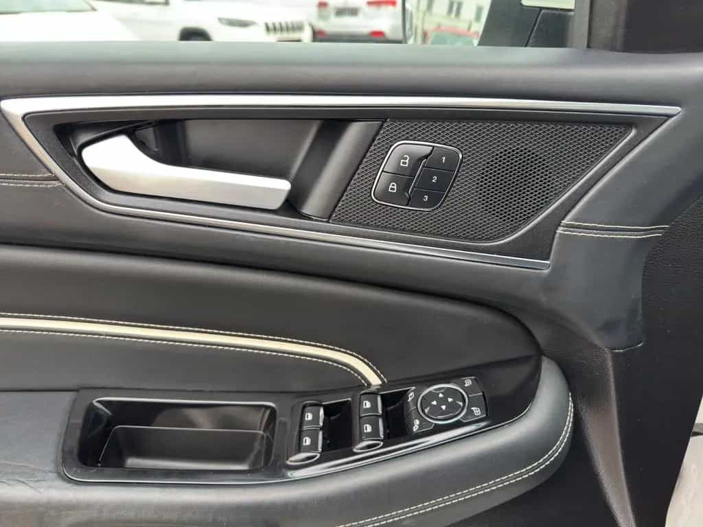 Ford S-Max S-MAX Vignale*7-sitzer*el.AHK*Leder 03/2017-photo-18