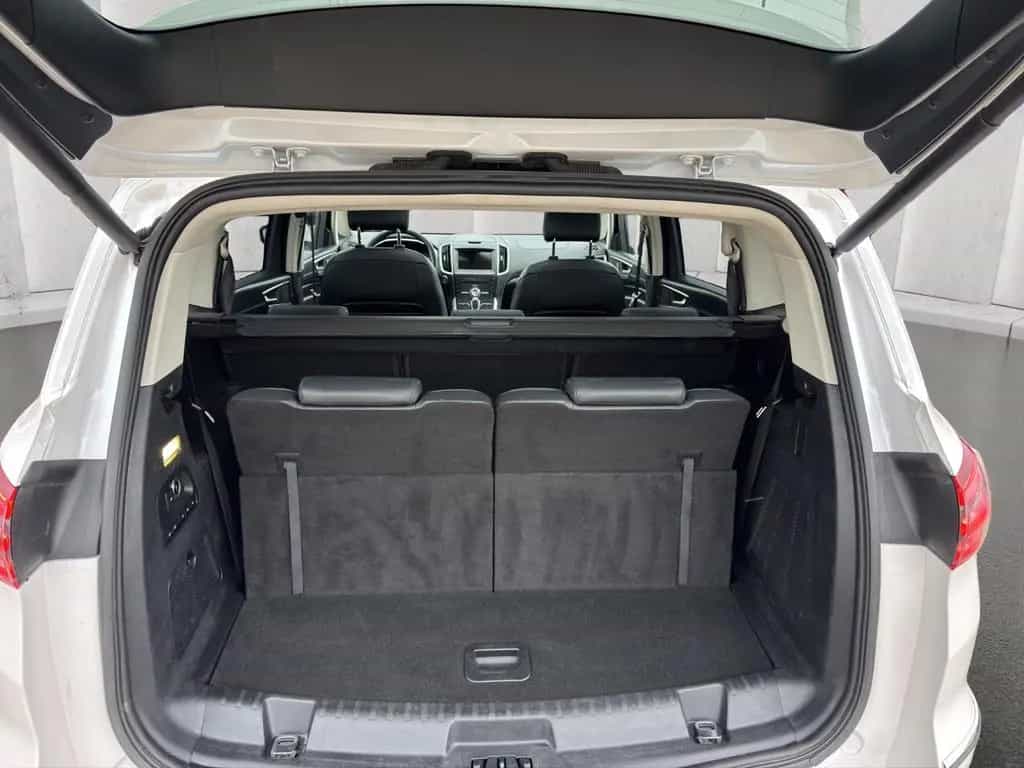 Ford S-Max S-MAX Vignale*7-sitzer*el.AHK*Leder 03/2017-photo-8