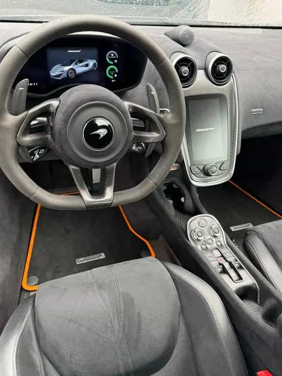 McLaren 600LT Spider 04/2019-photo-11