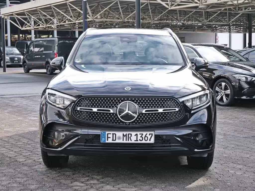 Mercedes-Benz GLC-Class d 4MATIC AMG Distronic 360° AHK Memory 02/2026-photo-1