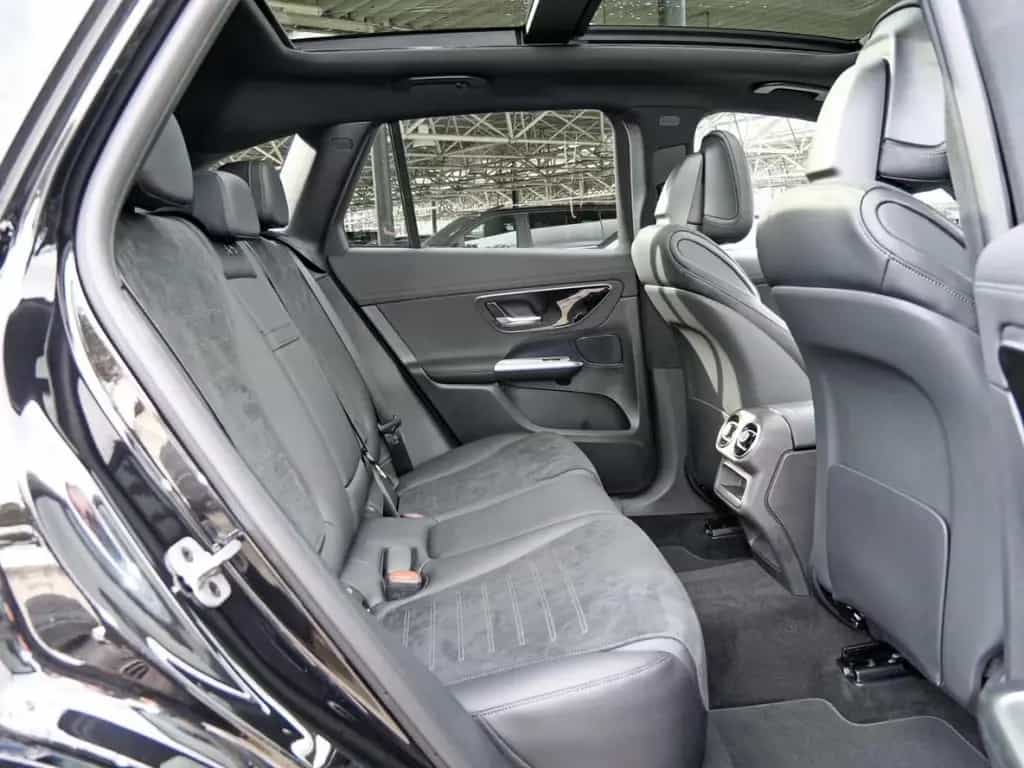 Mercedes-Benz GLC-Class d 4MATIC AMG Distronic 360° AHK Memory 02/2026-photo-10