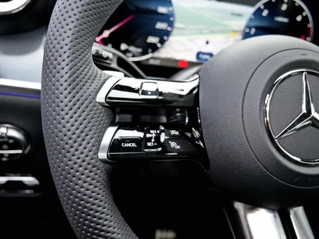 Mercedes-Benz GLC-Class d 4MATIC AMG Distronic 360° AHK Memory 02/2026-photo-17