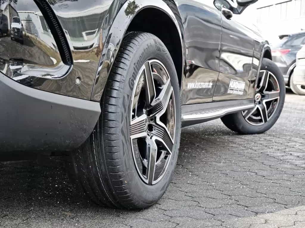 Mercedes-Benz GLC-Class d 4MATIC AMG Distronic 360° AHK Memory 02/2026-photo-4