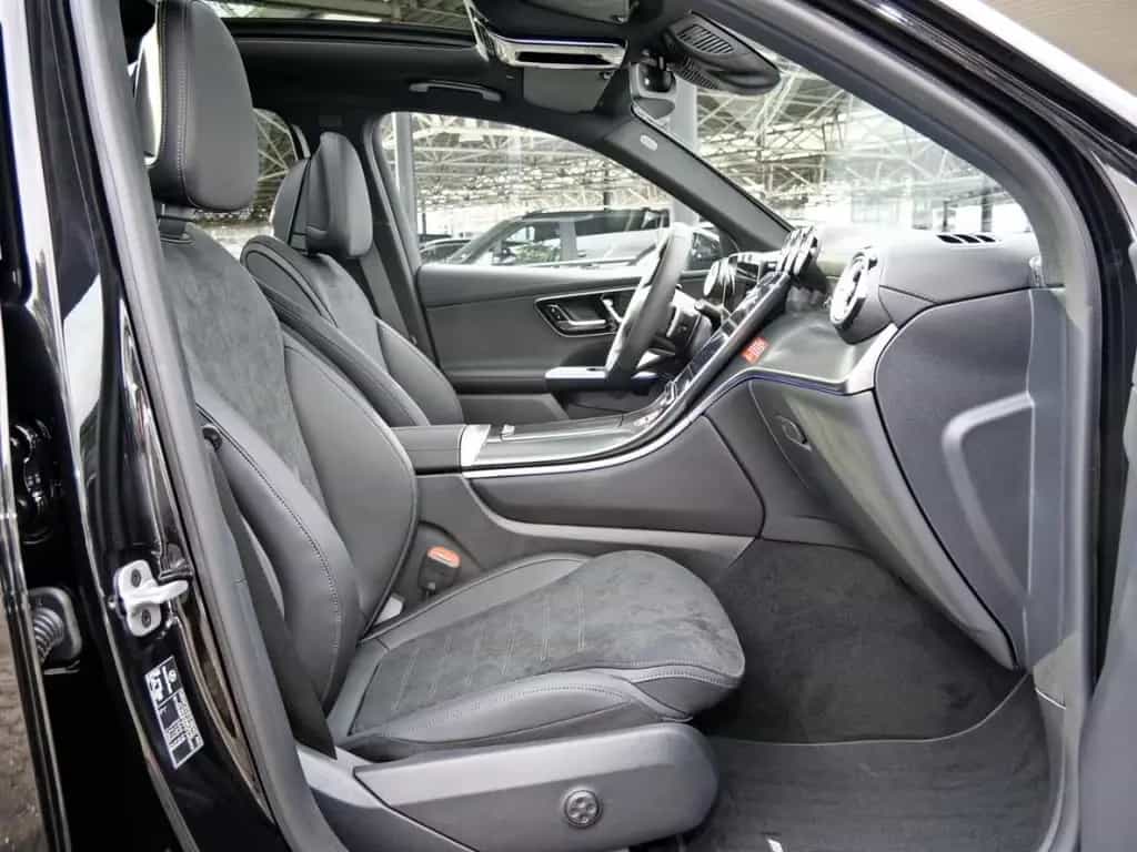 Mercedes-Benz GLC-Class d 4MATIC AMG Distronic 360° AHK Memory 02/2026-photo-6