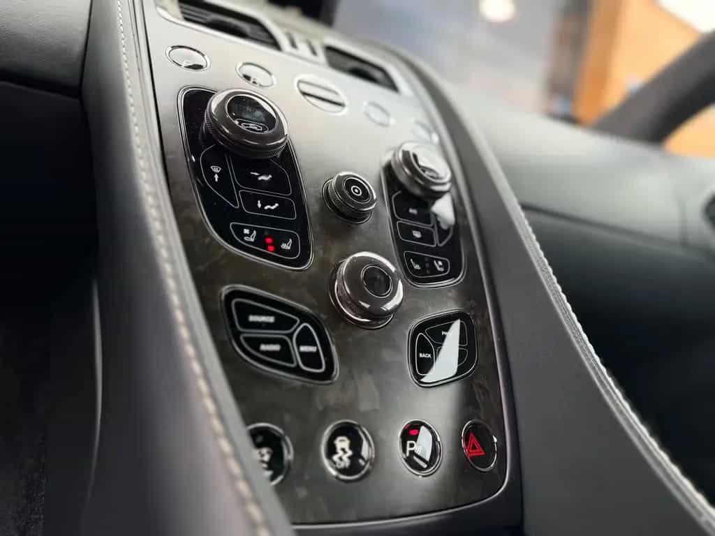 Aston Martin Vanquish S Coupe V12/20ZOLL/B&O 06/2017-photo-34