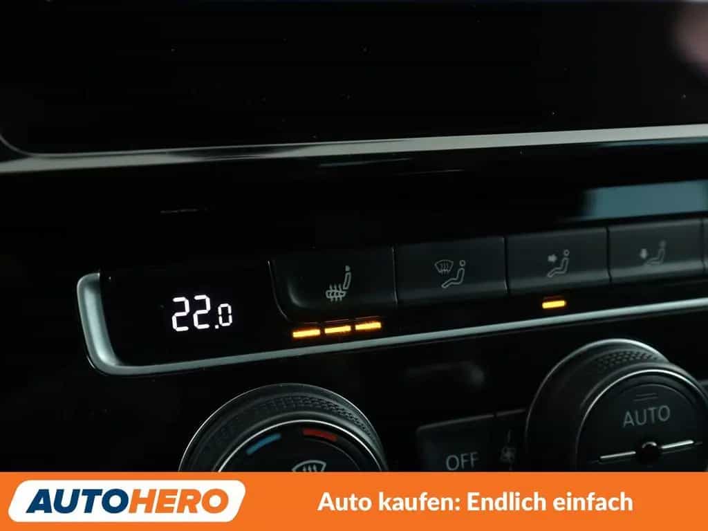 Volkswagen 1.5 TSI ACT Highline BlueMotion *NAV*LED*ACC*PDC 10/2017-photo-24