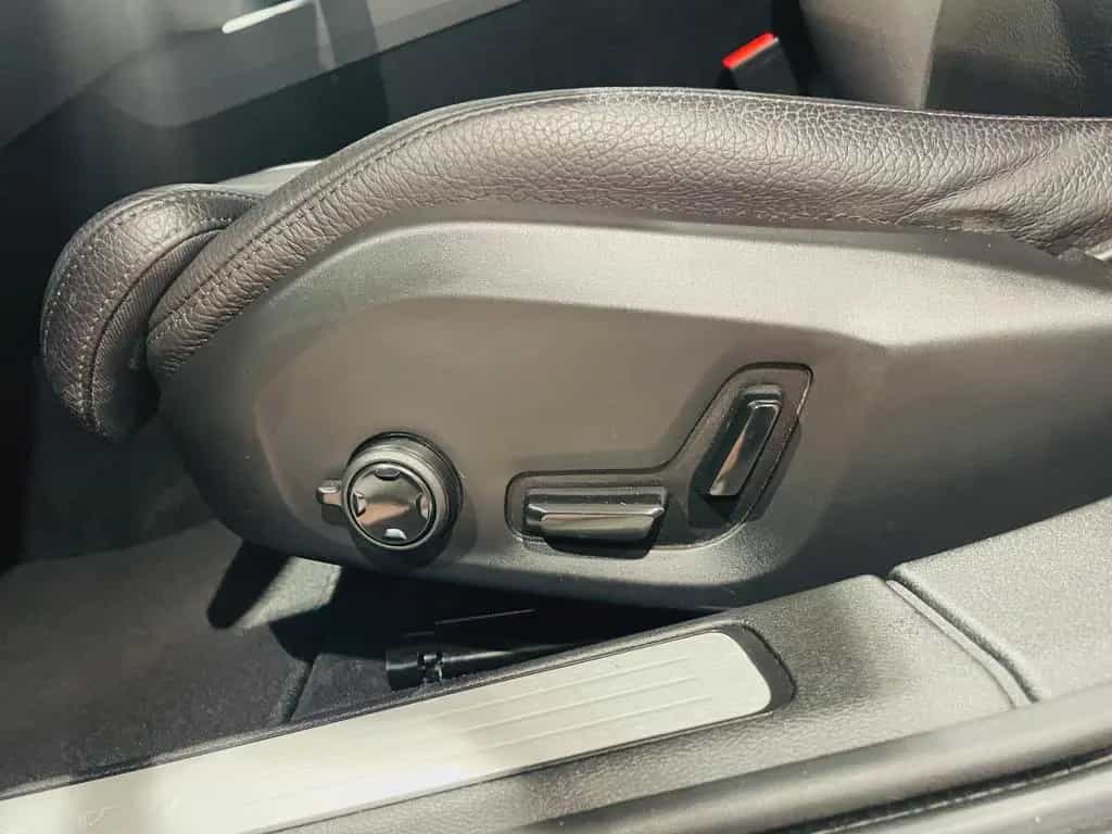 Volvo V60 T5 Inscription Autom Navi Leder PDC Cam LED 09/2019-photo-10