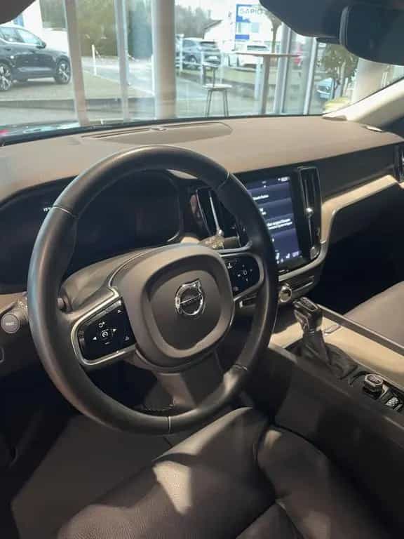 Volvo V60 T5 Inscription Autom Navi Leder PDC Cam LED 09/2019-photo-12