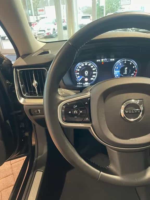 Volvo V60 T5 Inscription Autom Navi Leder PDC Cam LED 09/2019-photo-13