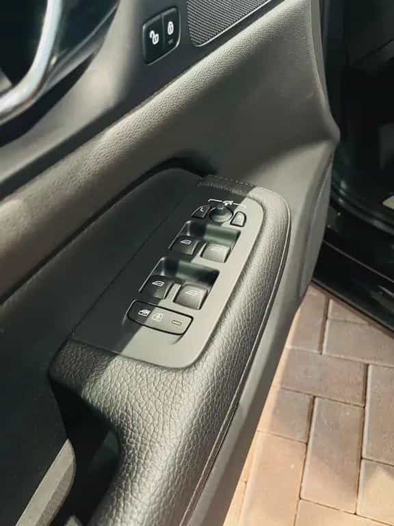 Volvo V60 T5 Inscription Autom Navi Leder PDC Cam LED 09/2019-photo-37