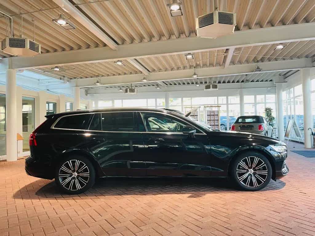 Volvo V60 T5 Inscription Autom Navi Leder PDC Cam LED 09/2019-photo-6