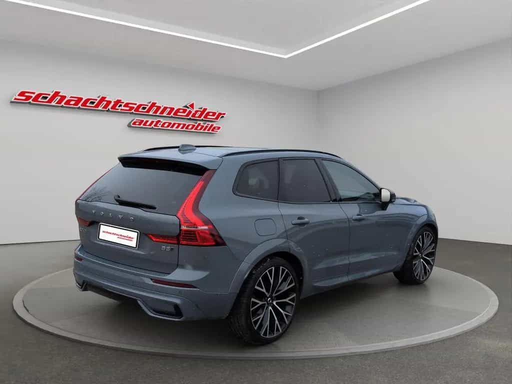 Volvo XC60 B5 D AWD R-Design+HUD+Luft+22Zoll+Massage+ 08/2022-photo-2