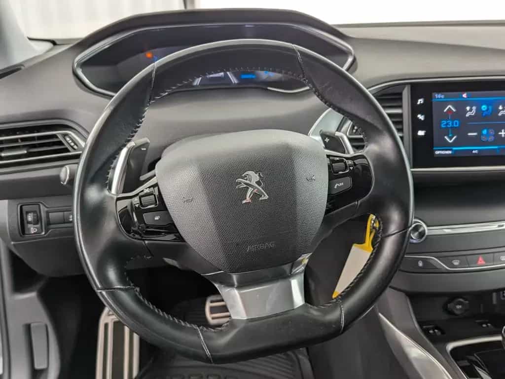 Peugeot 308 1.5 BlueHDi 130 SW Allure (EURO 6d) NAVI+AHK 03/2021-photo-16