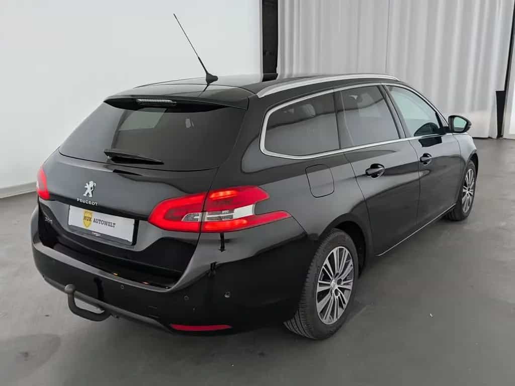 Peugeot 308 1.5 BlueHDi 130 SW Allure (EURO 6d) NAVI+AHK 03/2021-photo-5