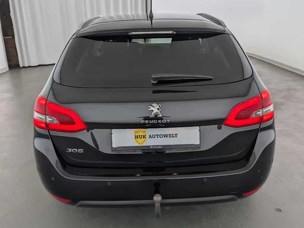 Peugeot 308 1.5 BlueHDi 130 SW Allure (EURO 6d) NAVI+AHK 03/2021-photo-9