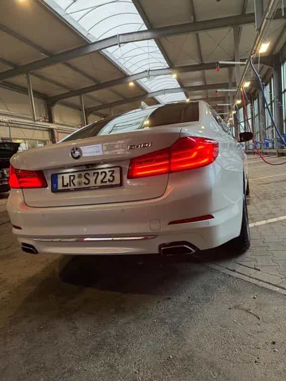 BMW 5 Series 540i A - Luxury Line G30 07/2017-photo-4