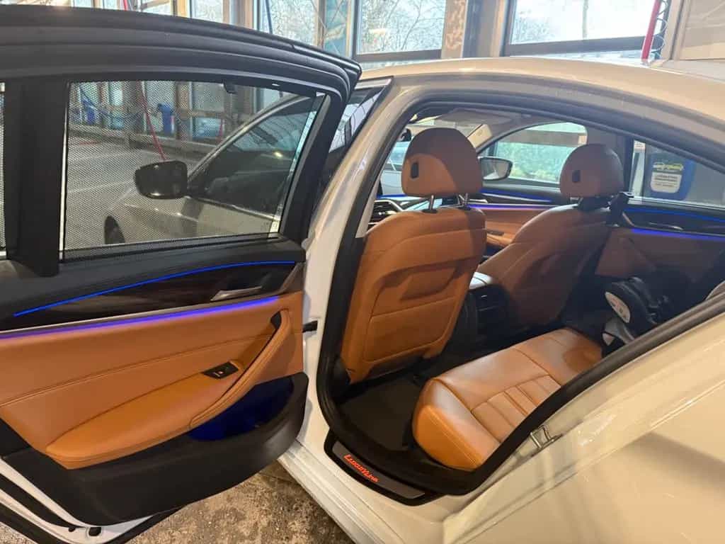 BMW 5 Series 540i A - Luxury Line G30 07/2017-photo-6
