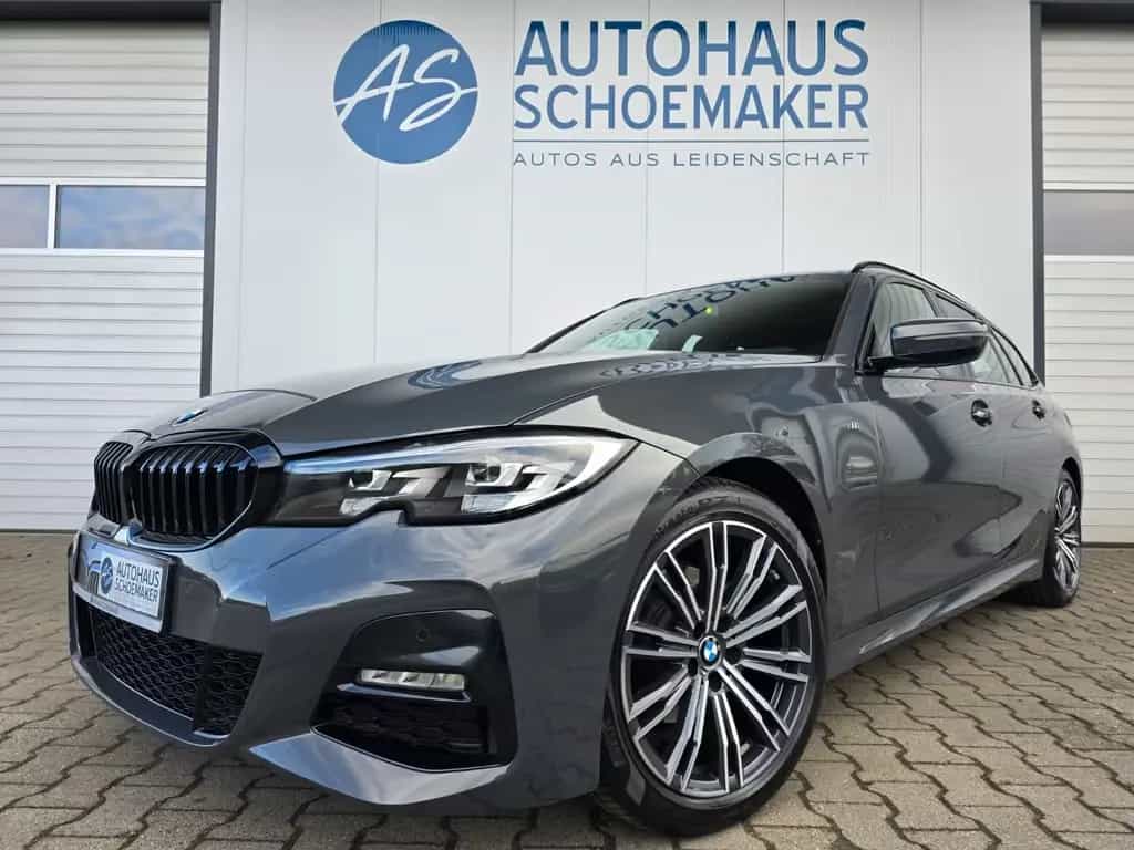 BMW 320 i M Sport*Dravitgrau*Dr.Ass.LC+Ambiente,Leder 12/2019-photo-0
