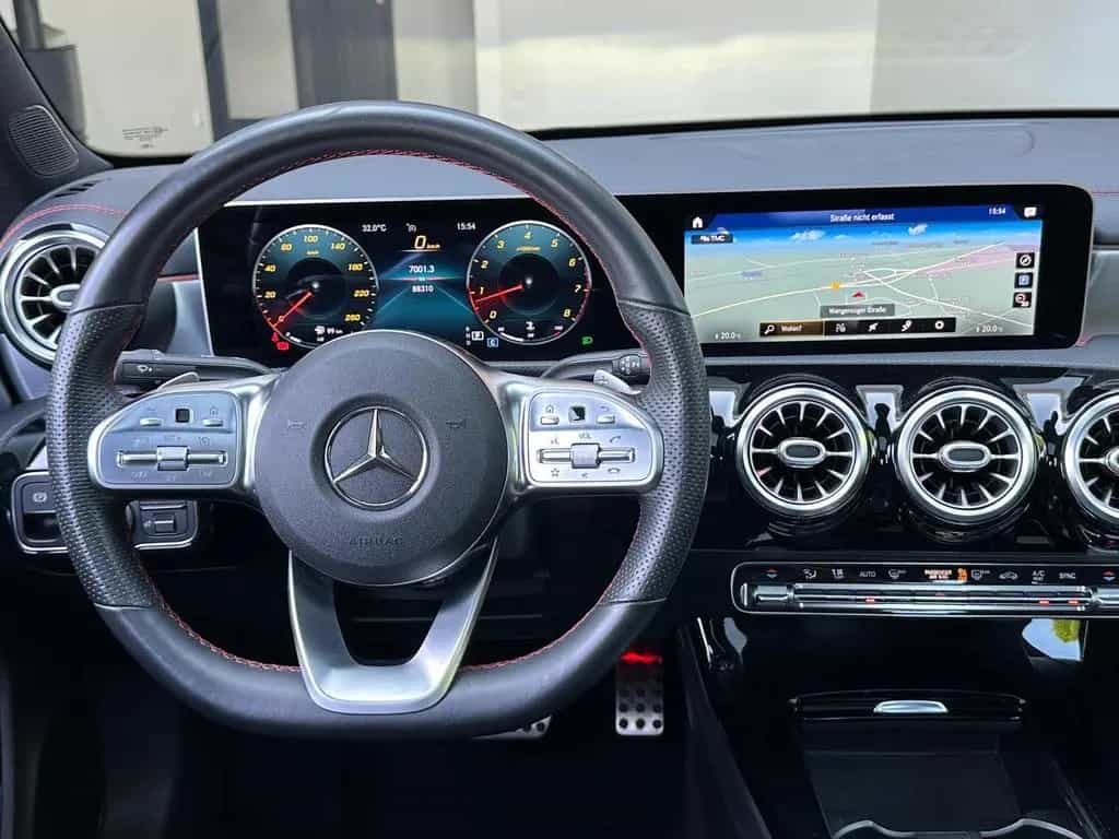 Mercedes-Benz CLA 250 AMG Multibeam Pano. Memory Keyl.Go AHK 11/2019-photo-11