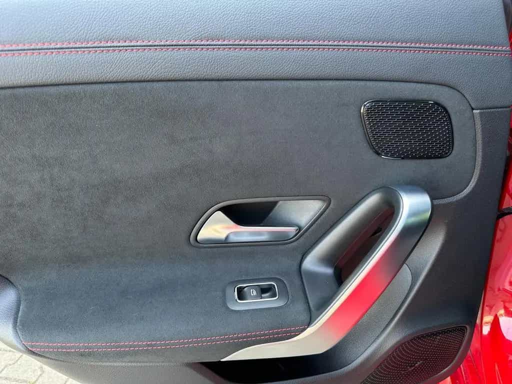Mercedes-Benz CLA 250 AMG Multibeam Pano. Memory Keyl.Go AHK 11/2019-photo-17