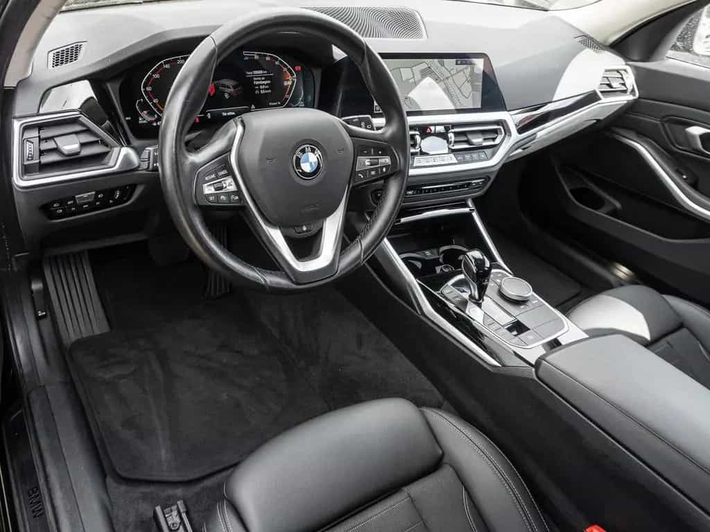 BMW 320 d xDrive Advantage, Lenkradheizung, Sportsitz 08/2022-photo-6