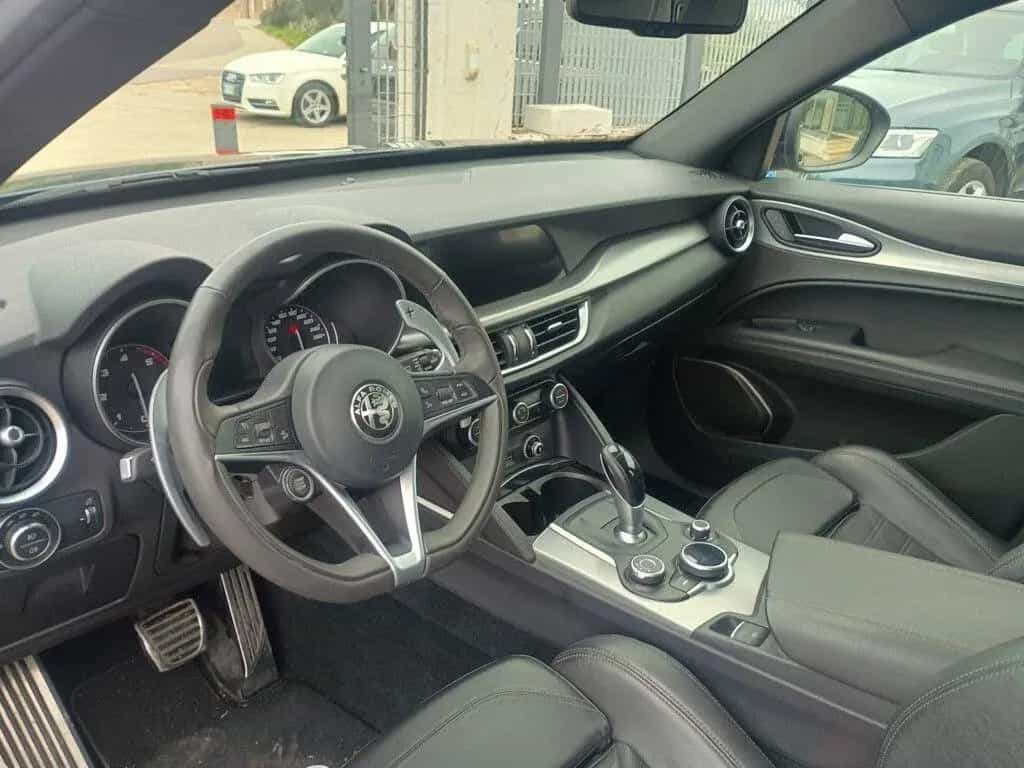 Alfa Romeo Stelvio 2.2 Turbodiesel 210 CV AT8 Q4 04/2018-photo-3