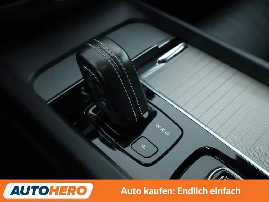Volvo XC60 2.0 B4 R Design 2WD Aut.*ACC*HARMAN/KARDON* 04/2022-photo-24