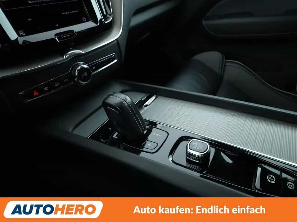 Volvo XC60 2.0 B4 R Design 2WD Aut.*ACC*HARMAN/KARDON* 04/2022-photo-27