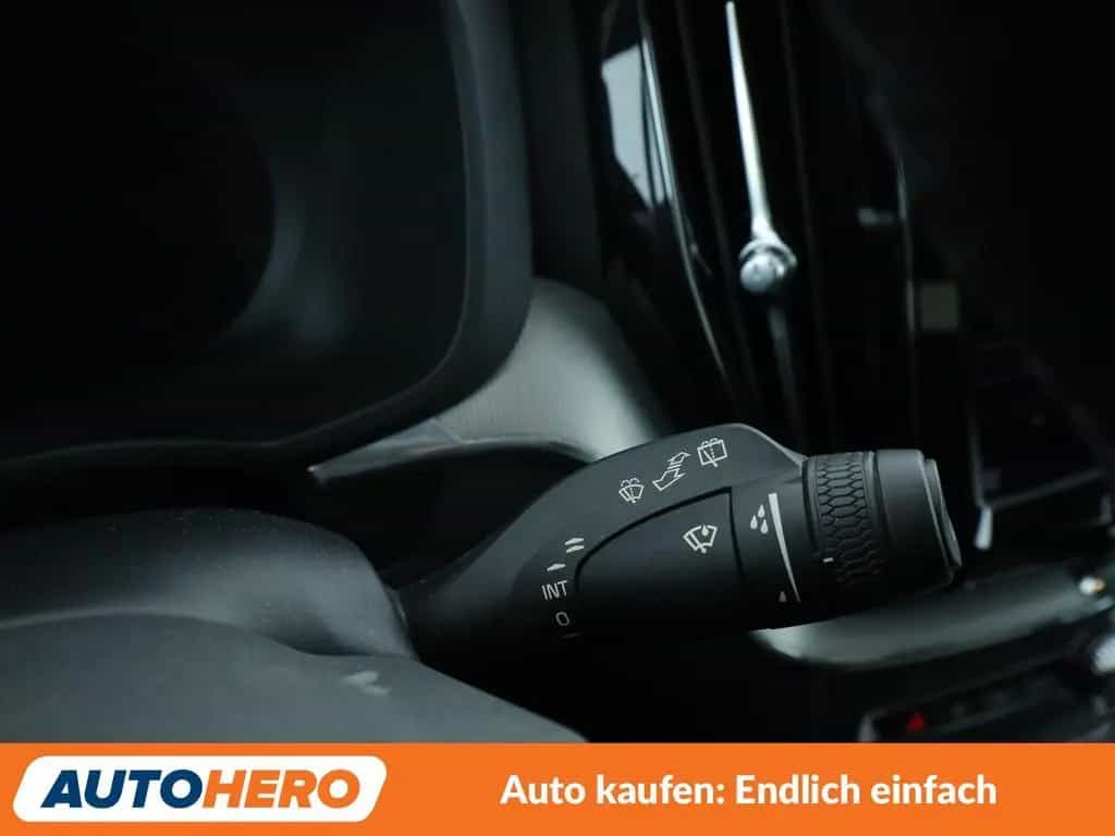 Volvo XC60 2.0 B4 R Design 2WD Aut.*ACC*HARMAN/KARDON* 04/2022-photo-28