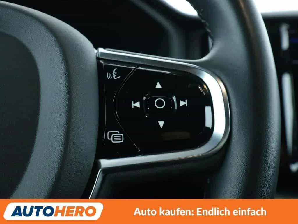 Volvo XC60 2.0 B4 R Design 2WD Aut.*ACC*HARMAN/KARDON* 04/2022-photo-31