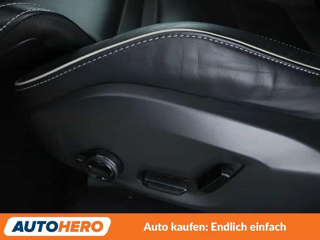 Volvo XC60 2.0 B4 R Design 2WD Aut.*ACC*HARMAN/KARDON* 04/2022-photo-34