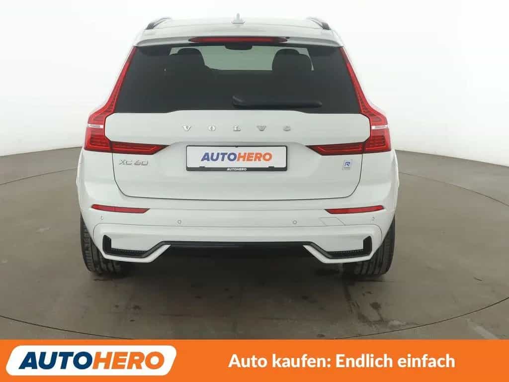 Volvo XC60 2.0 B4 R Design 2WD Aut.*ACC*HARMAN/KARDON* 04/2022-photo-4