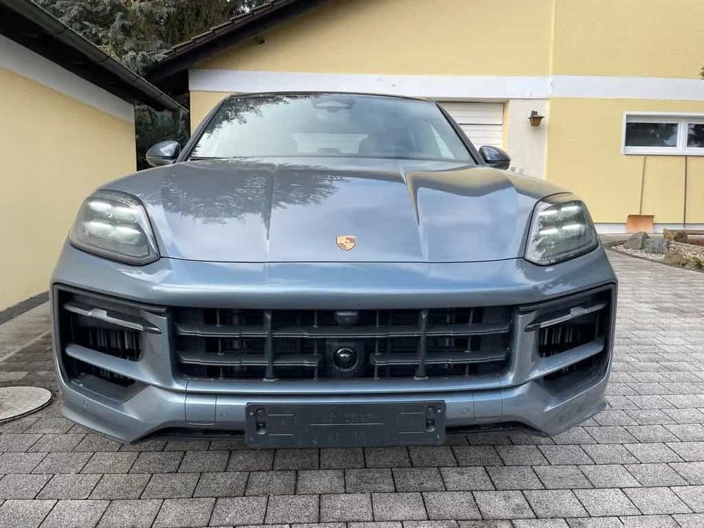 Porsche Cayenne Coupé Black Edition-PANO-360°-HD MATRIX null-photo-1