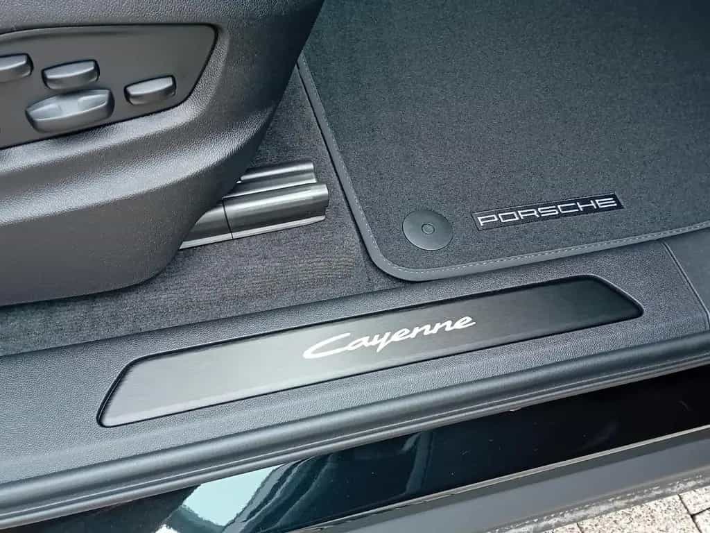 Porsche Cayenne Coupé Black Edition-PANO-360°-HD MATRIX null-photo-19