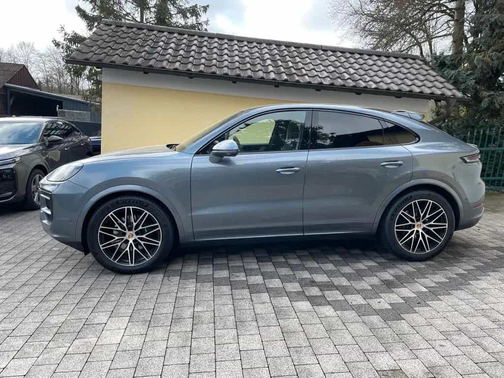 Porsche Cayenne Coupé Black Edition-PANO-360°-HD MATRIX null-photo-2