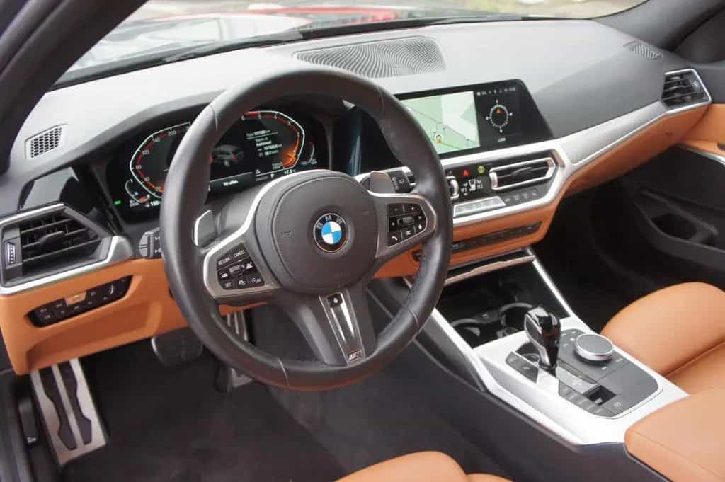 BMW 320 d xDrive M Sport*ACC*LIVE*KAM*STANDHZG*LASER* 07/2022-photo-12