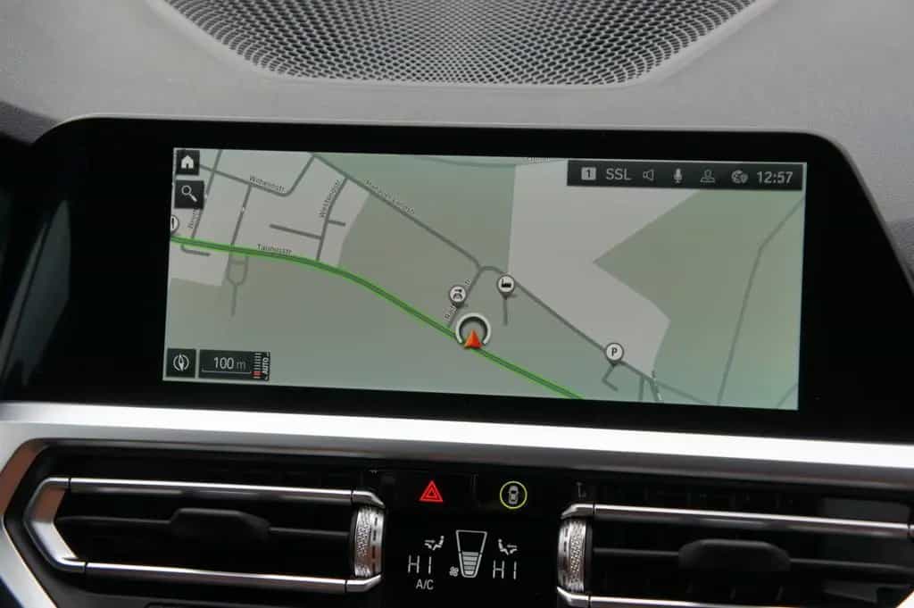 BMW 320 d xDrive M Sport*ACC*LIVE*KAM*STANDHZG*LASER* 07/2022-photo-17
