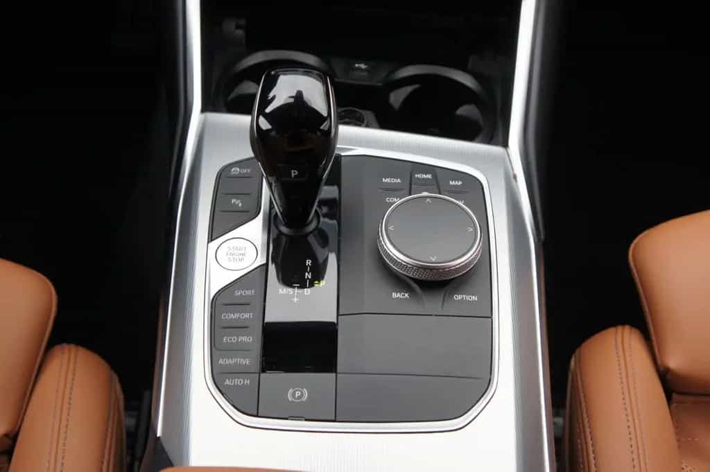 BMW 320 d xDrive M Sport*ACC*LIVE*KAM*STANDHZG*LASER* 07/2022-photo-18