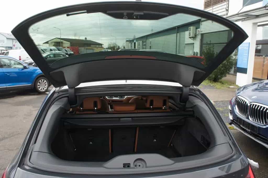 BMW 320 d xDrive M Sport*ACC*LIVE*KAM*STANDHZG*LASER* 07/2022-photo-6