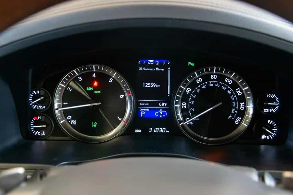 Lexus LX 570 360° / HUD / TOP / Mark Levinson / Pano 01/2017-photo-26