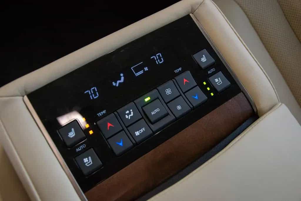 Lexus LX 570 360° / HUD / TOP / Mark Levinson / Pano 01/2017-photo-41